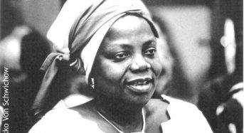 Nigerias Literary Amazon, Buchi Emecheta, Dies at 72